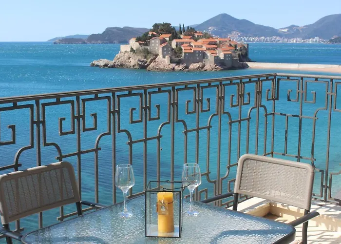 Sveti Stefan Beach Apartment