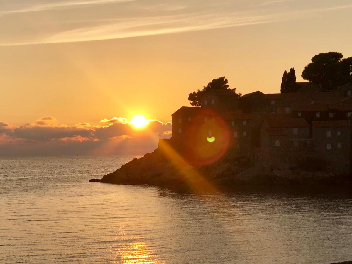 Sveti Stefan Апартаменты *